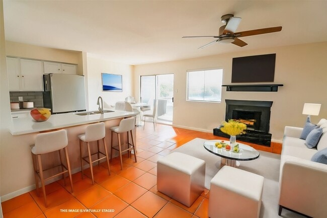 18511 Egret Bay Blvd, Unit 206 in Houston, TX - Building Photo - Building Photo
