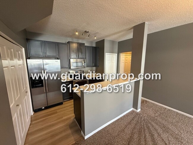 2678 Mallard Dr in Woodbury, MN - Building Photo - Building Photo