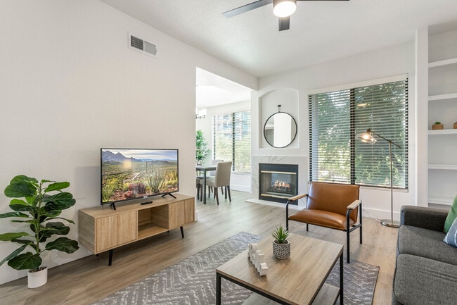 15608 N 71st St in Scottsdale, AZ - Building Photo - Building Photo