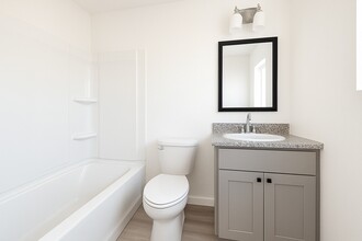 1221 Kingston Dr in Wharton, TX - Building Photo - Building Photo