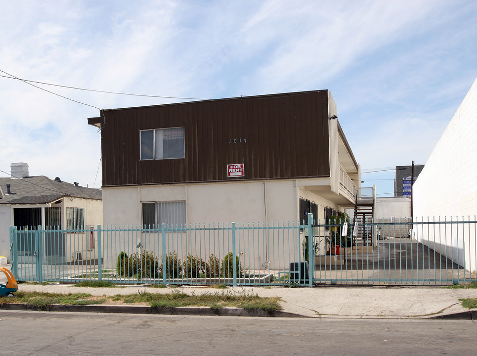 1017-1031 S Mariposa Ave in Los Angeles, CA - Building Photo