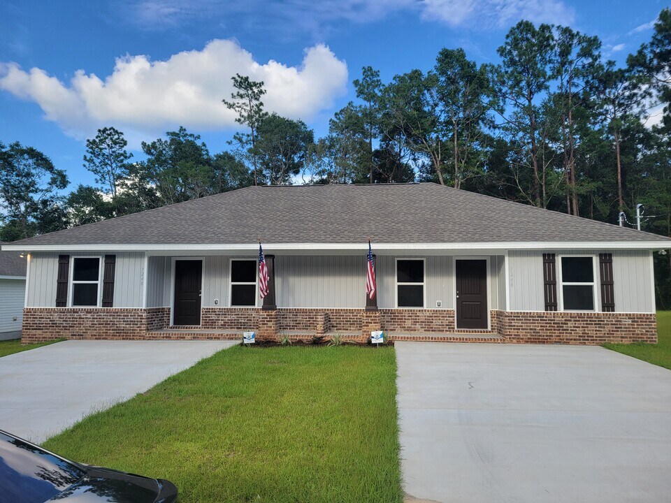 7246 Pro Ln in Milton, FL - Building Photo