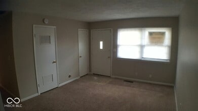 2020 Audubon Dr in Evansville, IN - Building Photo - Building Photo