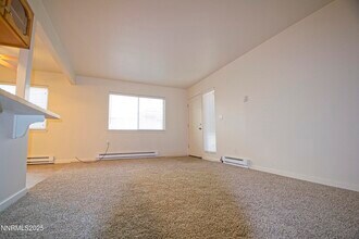 4941 Catalina Dr in Reno, NV - Building Photo - Building Photo