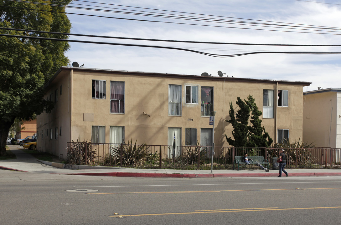 1401 S Standard Ave in Santa Ana, CA - Building Photo