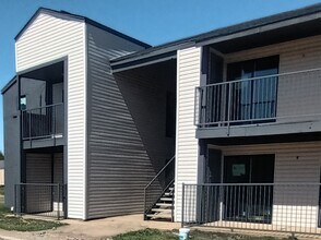 Shelton Gardens Apartments in Oklahoma City, OK - Foto de edificio - Building Photo