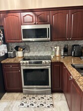 6763 NW 186th Ln in Hialeah, FL - Building Photo - Building Photo
