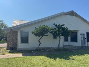 2914 Whisper Oaks Ln in Georgetown, TX - Building Photo - Building Photo