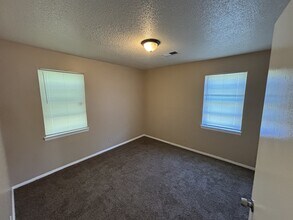 5122 Pickett Cove in Memphis, TN - Building Photo - Building Photo