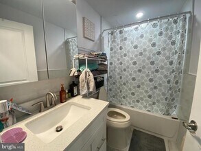 634 N 13th St in Philadelphia, PA - Building Photo - Building Photo