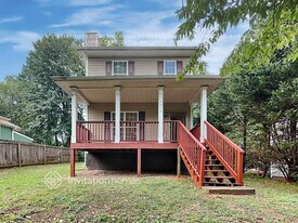 1418 Woodbine Ave SE in Atlanta, GA - Building Photo