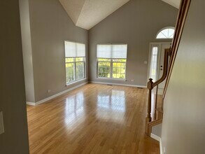 1337 Georgetown Dr in Batavia, IL - Building Photo - Building Photo