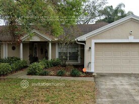 10410 Tara Dr in Riverview, FL - Building Photo