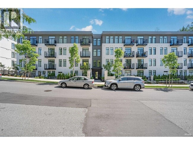 property at 708-708 Edgar Ave