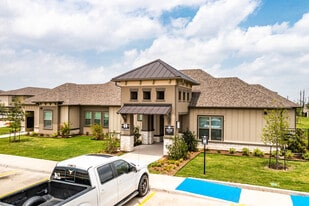 The Green Jay in McAllen, TX - Building Photo