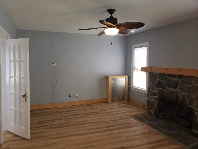 460 Chenango St, Unit 3 in Binghamton, NY - Building Photo - Building Photo