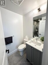 2343 Khalsa Gate in Oakville, ON - Building Photo - Building Photo