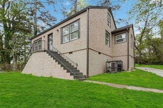 2791 Miles Cir in East Point, GA - Building Photo - Building Photo