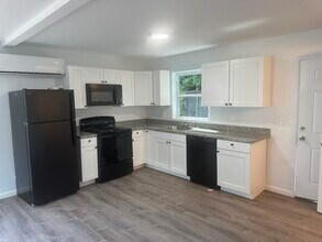 86 West St in New Haven, CT - Building Photo - Building Photo