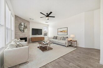 1702 River Trail in Sugar Land, TX - Building Photo - Building Photo