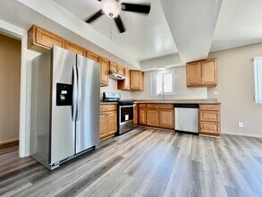 1009 Valencia St in Costa Mesa, CA - Building Photo - Building Photo