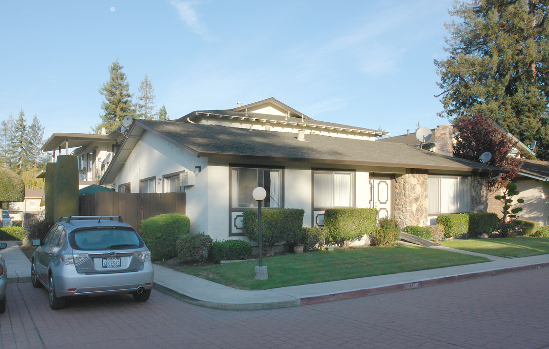 1053 Reed Terrace in Sunnyvale, CA - Building Photo