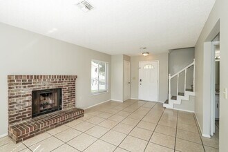 856 Buttercup Dr in Lakeland, FL - Building Photo - Building Photo