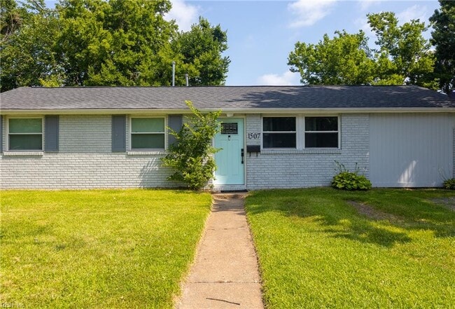 property at 1507 Hastings Dr