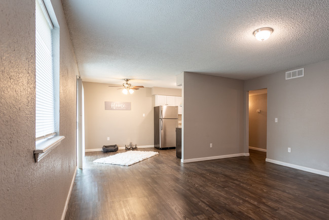 Prairie At Yukon in Yukon, OK - Building Photo - Interior Photo