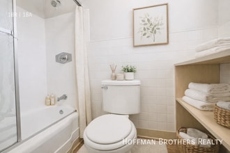 614 Hauser Blvd, Unit 212 in Los Angeles, CA - Foto de edificio - Building Photo