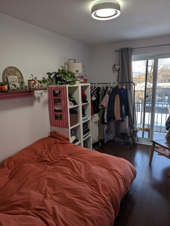 property at 5148 Papineau Av