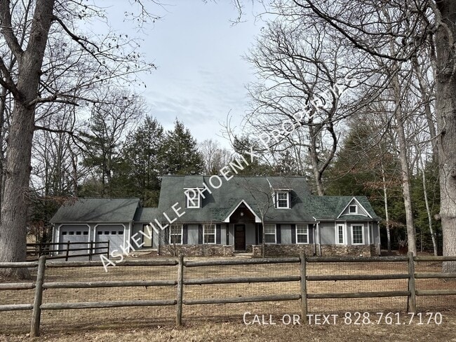 property at 2 Reynolda Dr