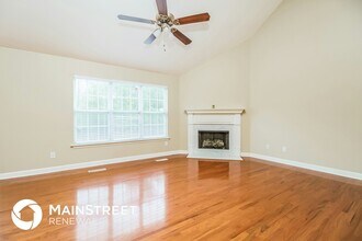 3012 Sir Barton Ct in Mount Juliet, TN - Foto de edificio - Building Photo