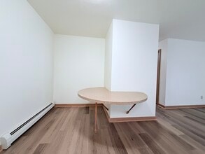 Freedom Park Apartments in Madison, WI - Building Photo - Building Photo