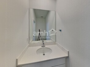 26105 E Calhoun Pl in Aurora, CO - Building Photo - Building Photo