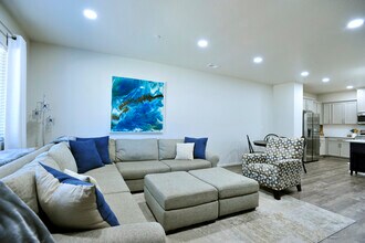 3014 Barnstormer St, Unit 2 in Fort Collins, CO - Foto de edificio - Building Photo