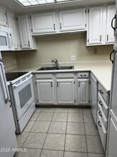 10330 W Thunderbird Blvd in Sun City, AZ - Building Photo - Building Photo