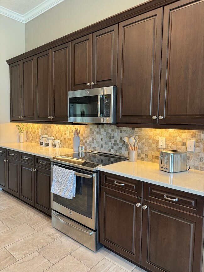 332 Coral St in Venice, FL - Building Photo - Building Photo