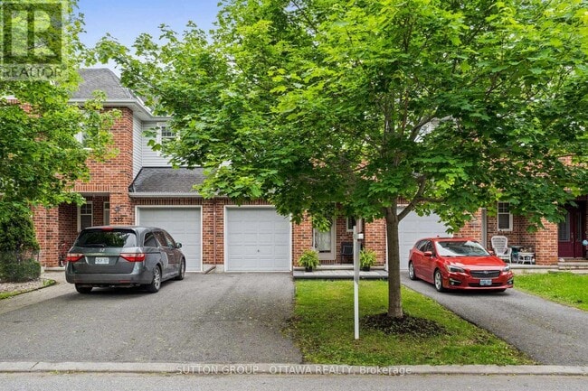 property at 324 Horseshoe Crescent