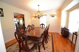 23 Enrica Rita Way in Stratford, CT - Building Photo - Building Photo