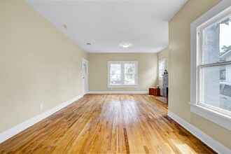 1719 McKinley Ave in San Antonio, TX - Building Photo - Building Photo