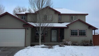 147 Dogwood Dr in Bozeman, MT - Building Photo