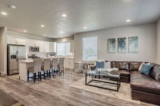 12682 S Doc Sorenson Ln in Riverton, UT - Building Photo - Building Photo