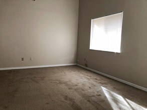 906 Robinhood Ct in Maitland, FL - Building Photo - Building Photo