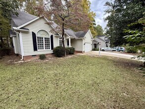 1024 Laurens Way in Knightdale, NC - Building Photo - Building Photo