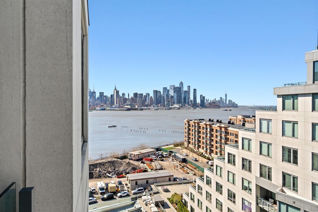 9 Ave at Port Imperial in West New York, NJ - Building Photo