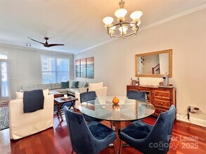 833 W 4th St in Charlotte, NC - Foto de edificio - Building Photo