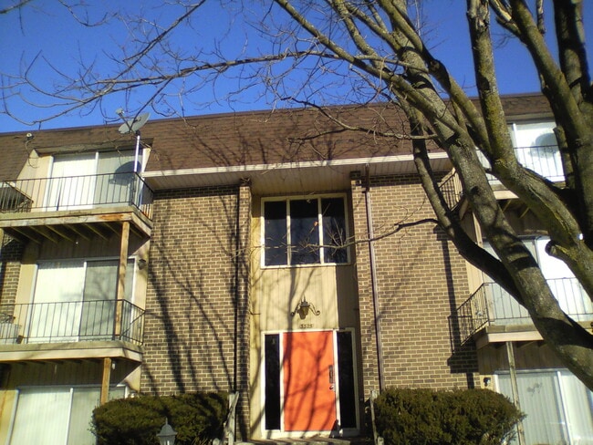 3329 Breton Rd SE, Unit 6