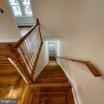 641 Bainbridge St in Philadelphia, PA - Building Photo