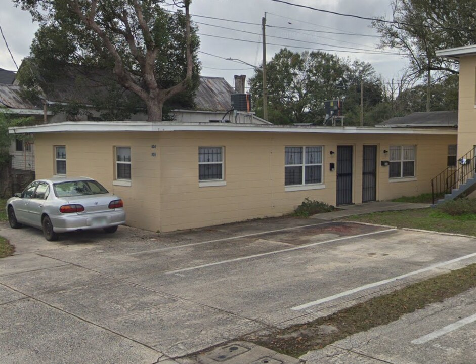 834 Rushing St, Unit 834 in Jacksonville, FL - Foto de edificio